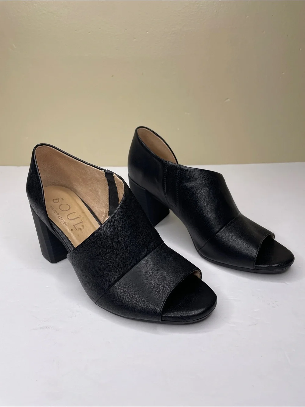 SOUL NATURALIZER Black Faux Leather CHLOE Block Heel Open Toe Sandal Bootie 6.5